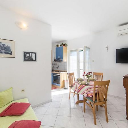 Apartments Dominko Brist Zewnętrze zdjęcie