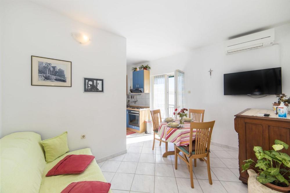 Apartments Dominko Brist Zewnętrze zdjęcie